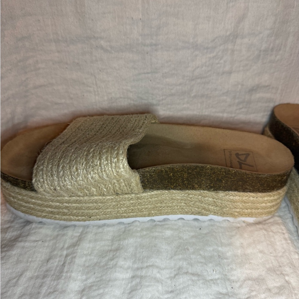 Women's Cream Slide Sandals